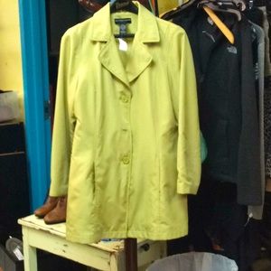 Geoffrey Beene green rain coat